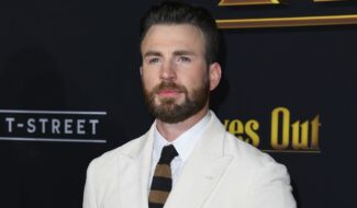 Chris Evans joins Dwayne Johnson in festive action comedy ‘Red One’