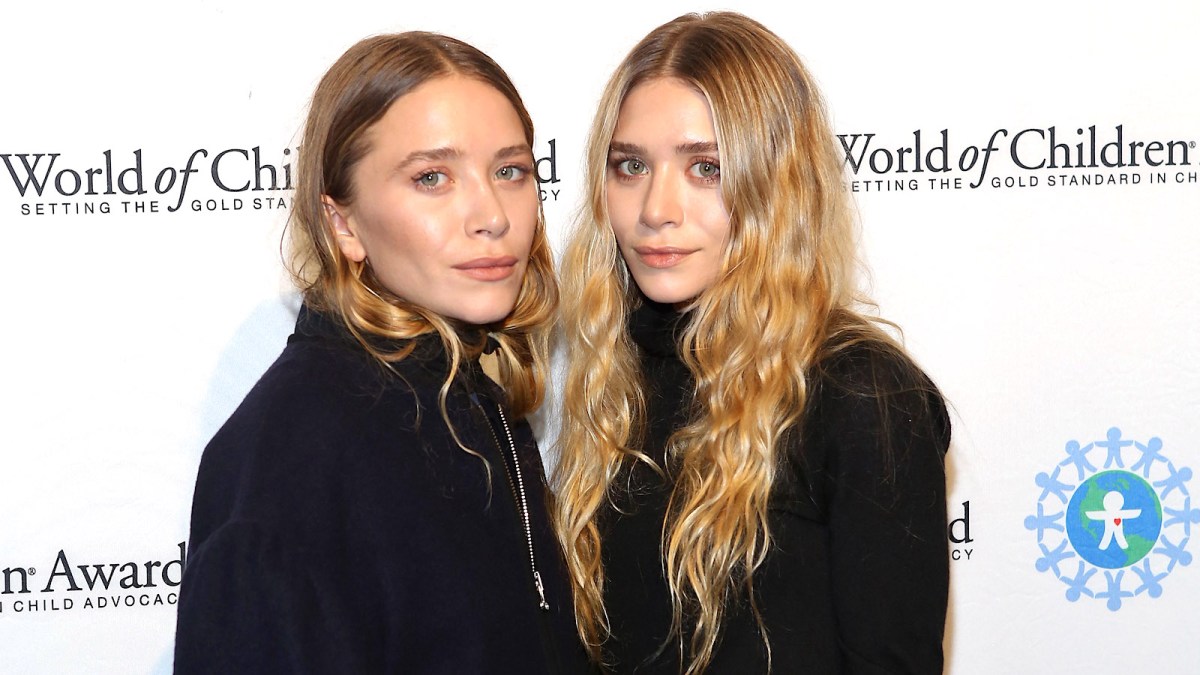 mary-kate and Ashley the Olsen twins