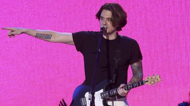 John Mayer Reschedules Tour Dates After Positive COVID-19 Test - Vimarsana News