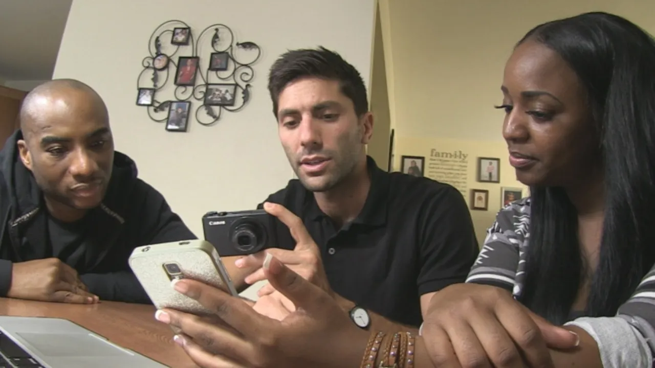 Nev is recording something on a phone on Catfish.
