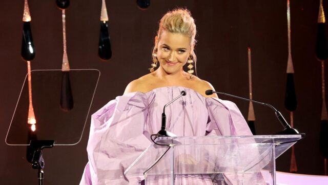 Katy Perry's Appearance on 'GMA' Sparks Pregnancy Speculation - Vimarsana News