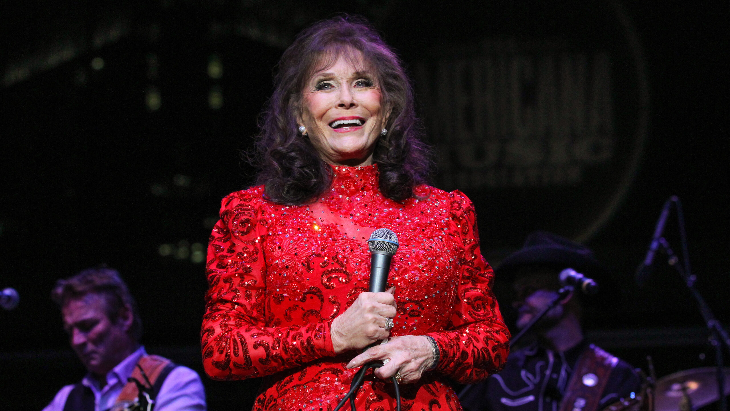 Dolly Parton Wishes Loretta Lynn Happy 90th Birthday In Song