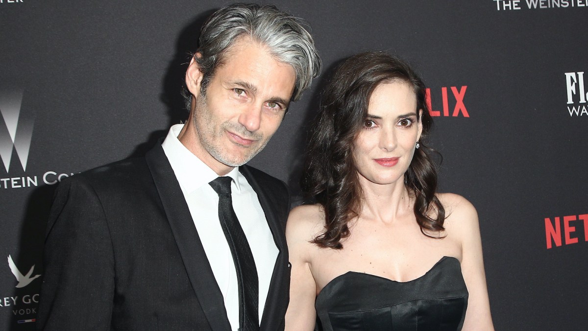 Winona Ryder Scott Mackinlay Hahn The Weinstein Company And Netflix Golden Globe Party, Presented With FIJI Water, Grey Goose Vodka, Lindt Chocolate, And Moroccanoil - Red Carpet
