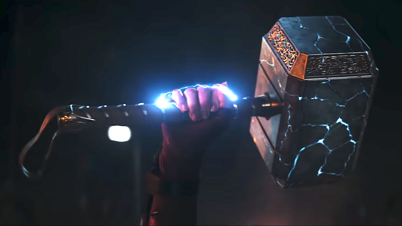 What Weapon Does Thor Use in ‘Thor Love and Thunder?’ — Does Mjolnir