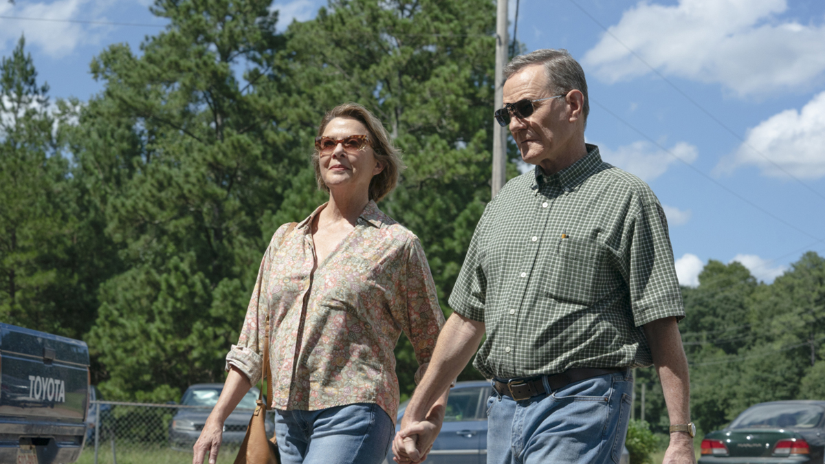 Annette Bening as Marge Selbee and Bryan Cranston as Jerry Selbee in Jerry and Marge Go Large