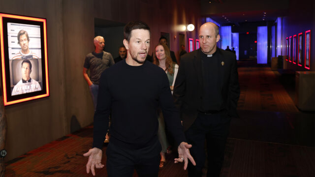 Mark Wahlberg Talks 'Father Stu' and a Marky Mark Revival on 'Ellen' - Vimarsana News