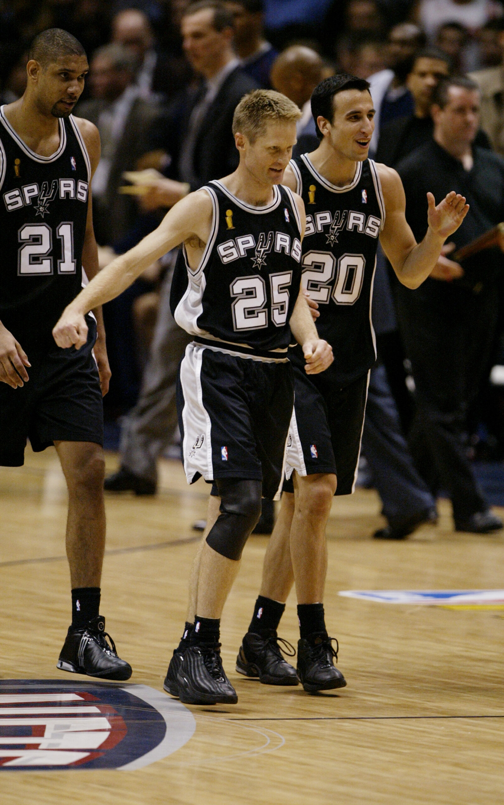 Steve Kerr won 2 titles with the San Antonio Spurs, with Tim Duncan and Manu Ginobili