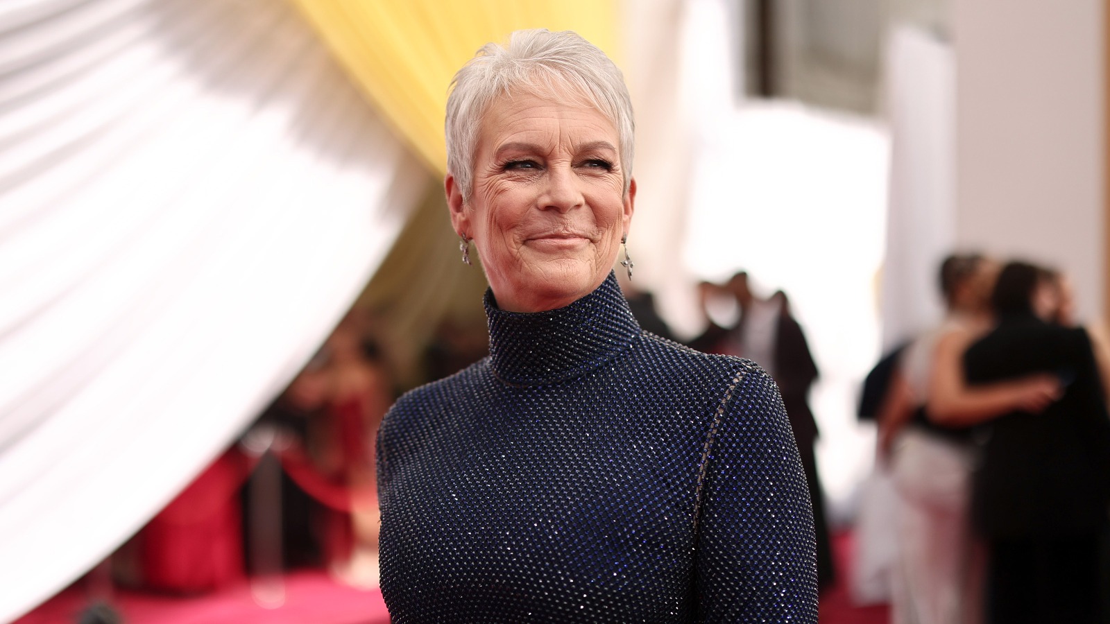 Jamie Lee Curtis throws shade at Marvel for overusing green screens