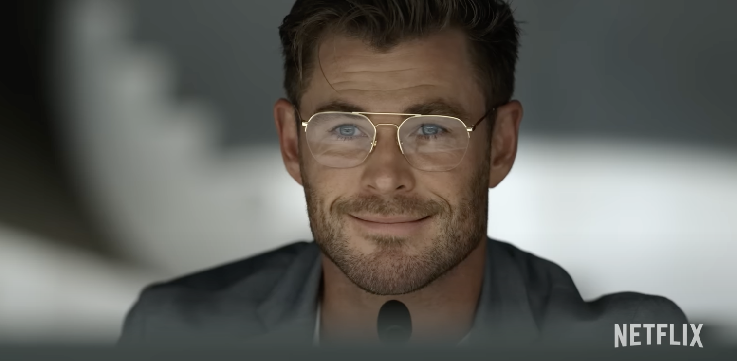 Chris Hemsworth in ‘Spiderhead’ Trailer Techno Blender