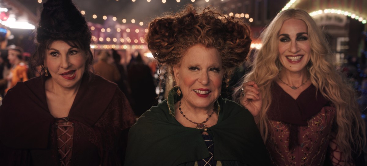 Kathy Najimy, Bette Miller and Sarah Jessica Parker in character in a still from the original movie