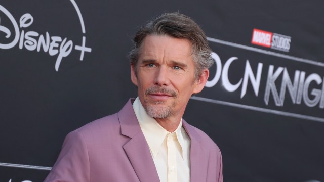 Ethan Hawke strikes a pose at the red carpet premiere of 'Moon Knight.'