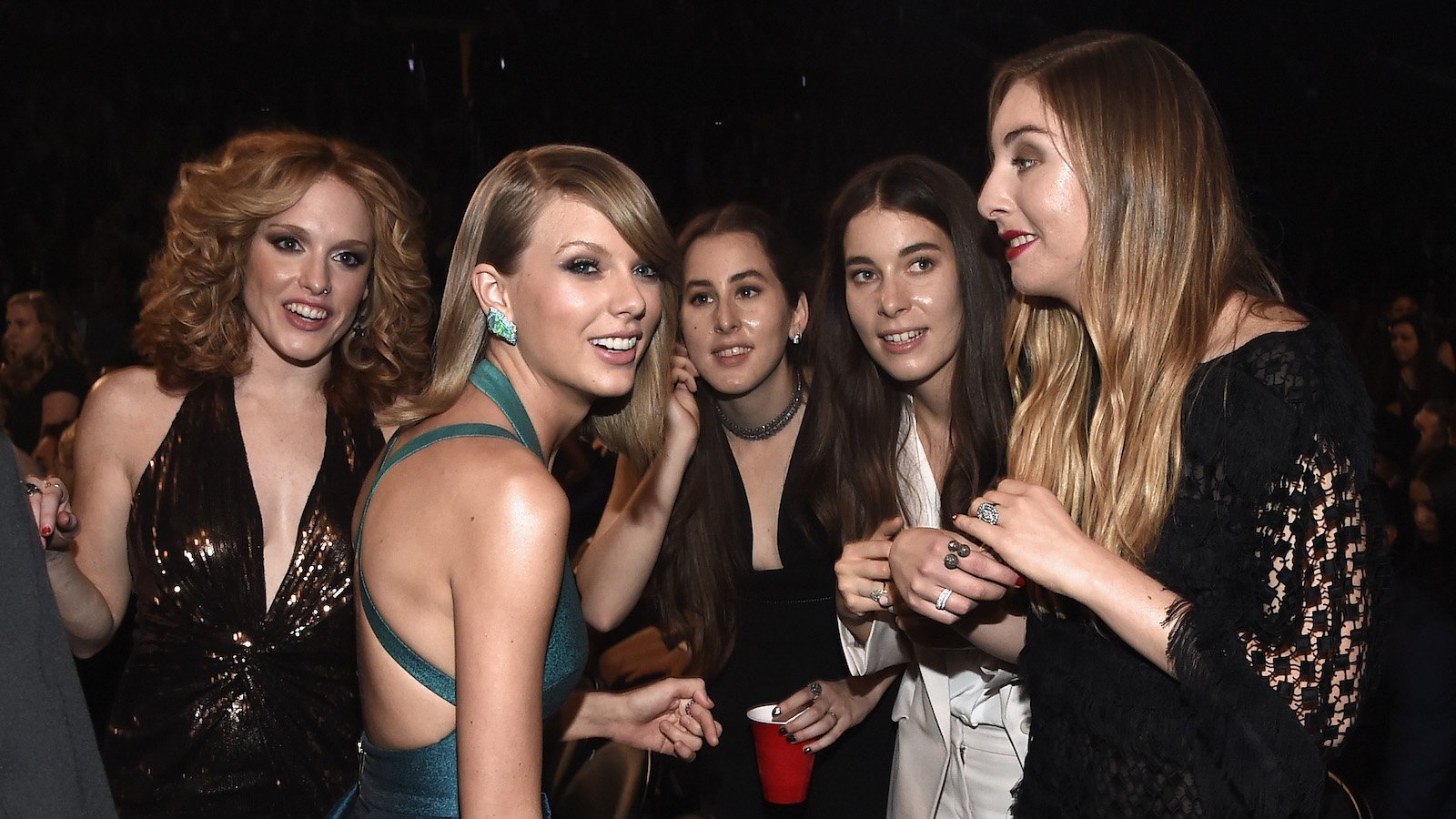 Taylor Swift Fans Lose It After Her Surprise Appearance at a HAIM Concert