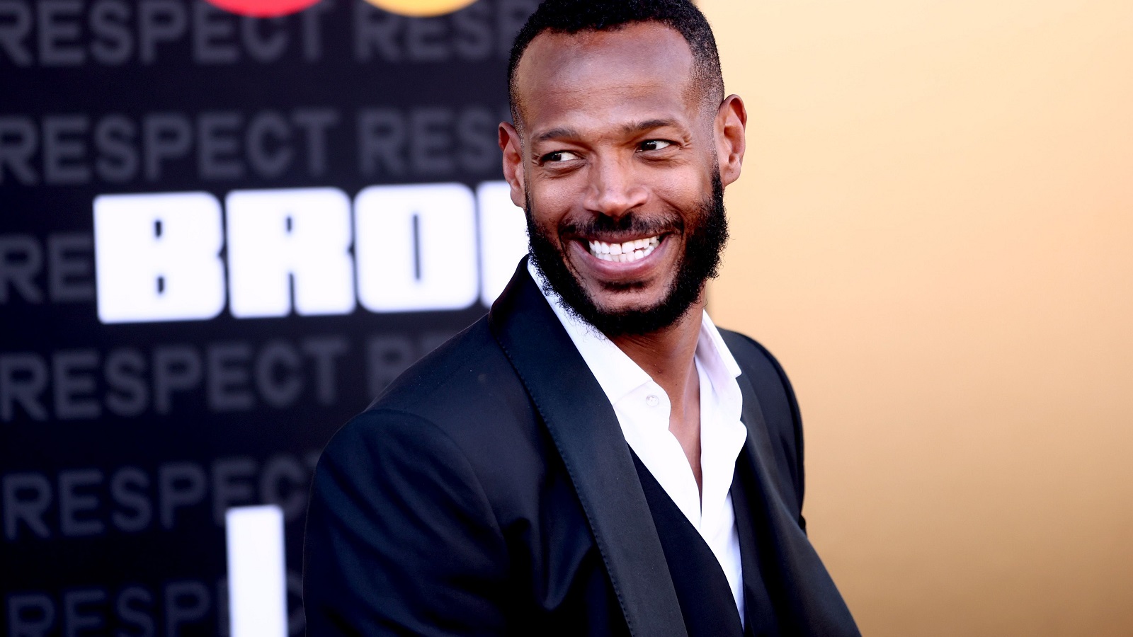 Marlon Wayans Setting Up Biographical Comedy Series At Starz