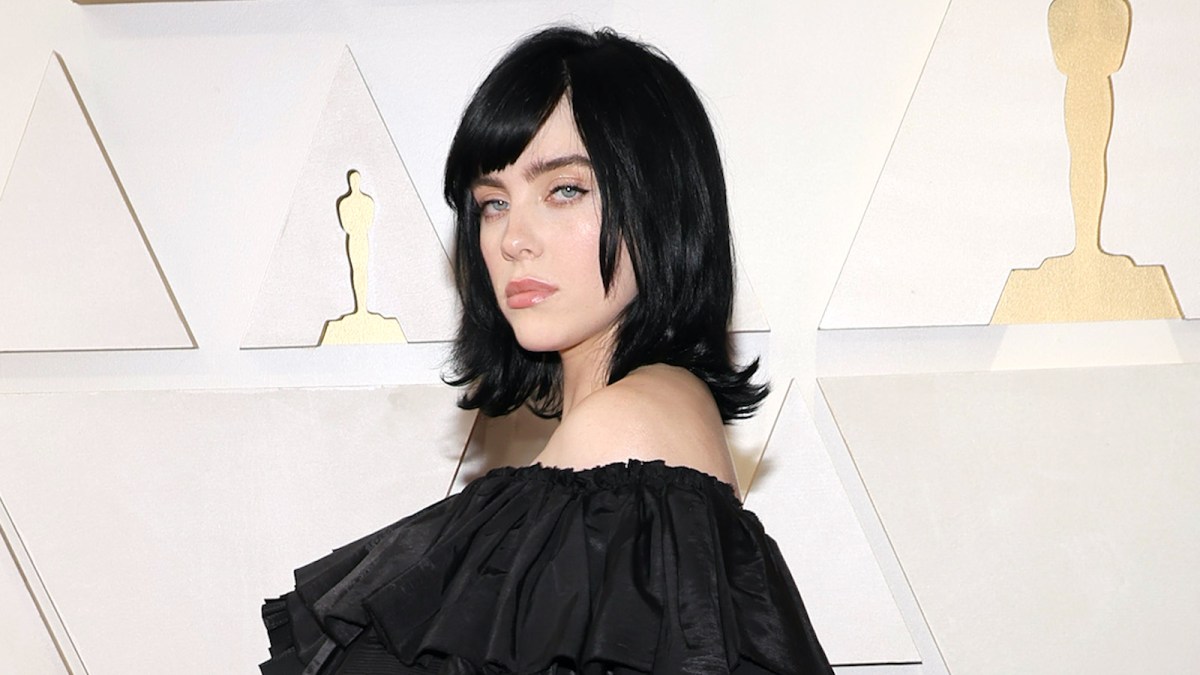 Billie-Eilish in a black gown on the Oscars red carpet