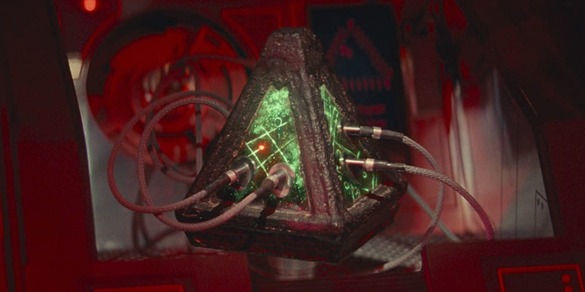 The Wayfinder in Kylo Ren's ship during Star Wars: The Rise Of Skywalker