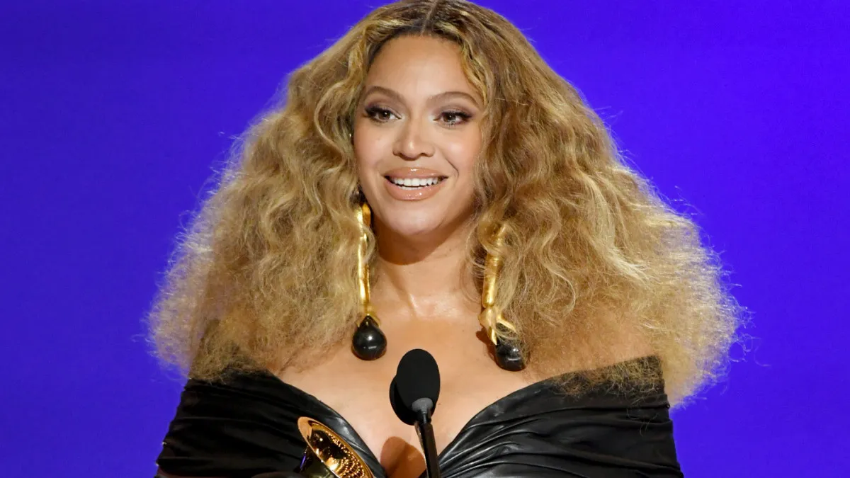 Beyoncé accepts the Best R&B Performance award for 'Black Parade' onstage during the 63rd Annual GRAMMY Awards at Los Angeles Convention Center on March 14, 2021 in Los Angeles, California.