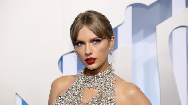Taylor Swift attends VMAs