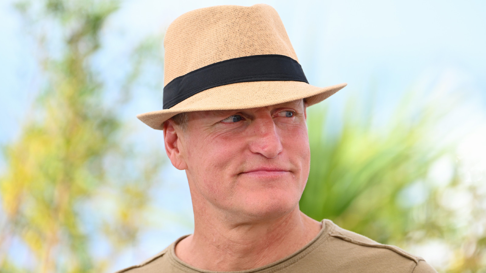 Woody Harrelson attends the photocall for "Triangle Of Sadness" during the 75th annual Cannes film festival at Palais des Festivals on May 22, 2022 in Cannes, France.