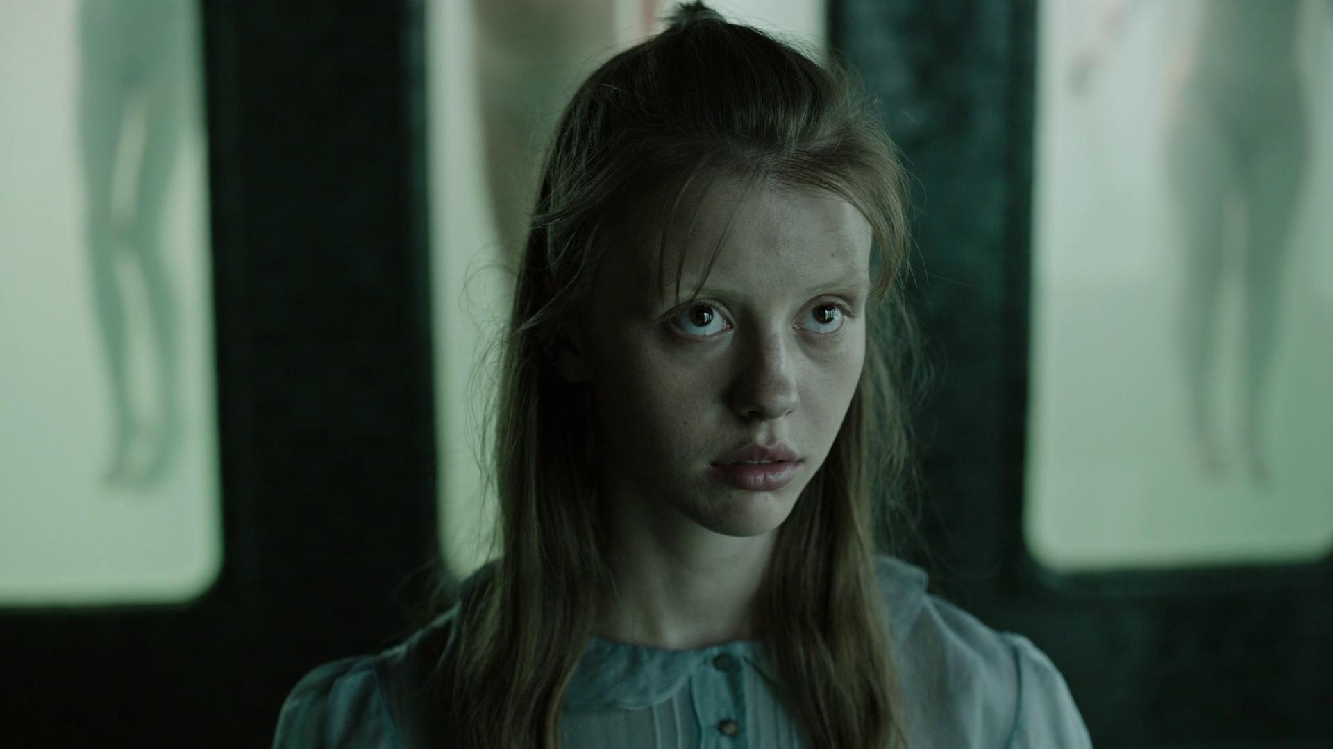 Mia Goth in A Cure for Wellness