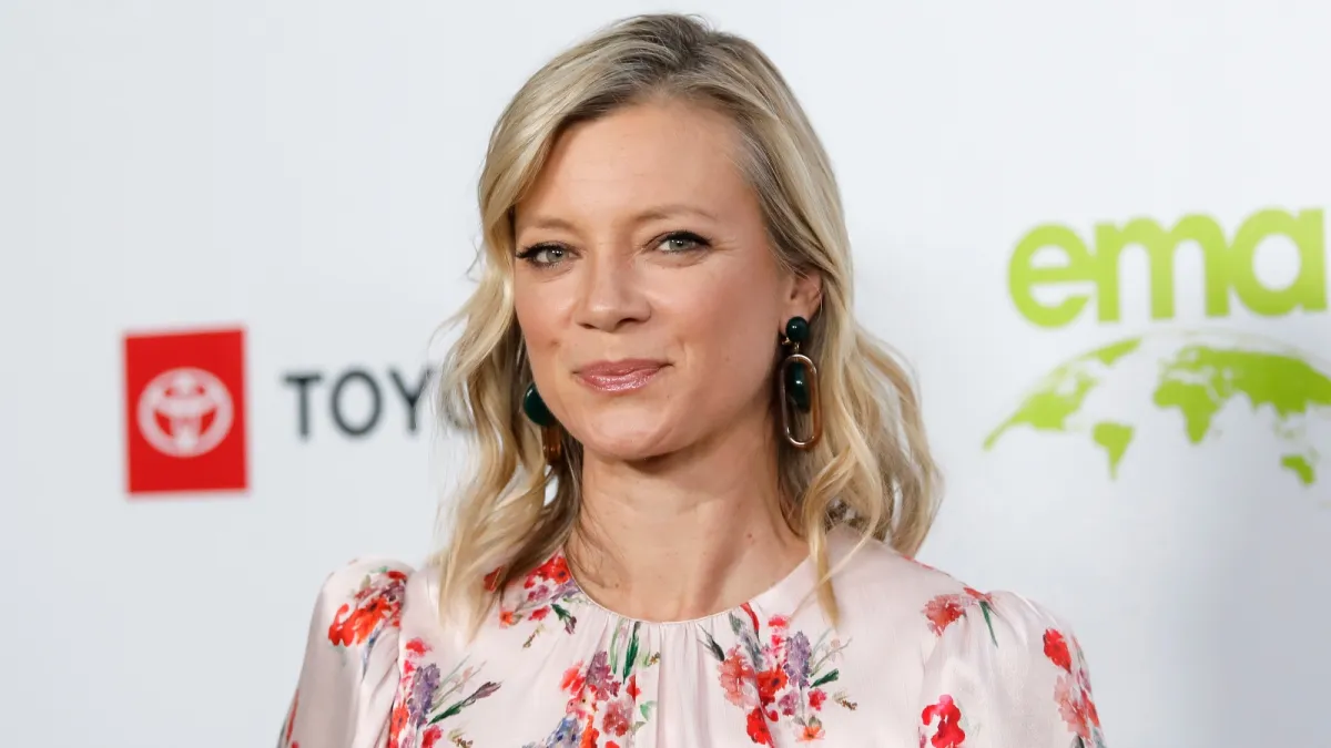 Amy Smart at the 2nd Annual Environmental Media Association (EMA) Honors Benefit Gala