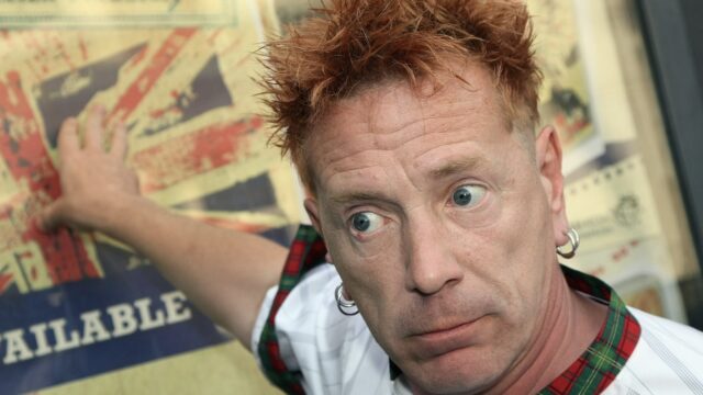 Sex Pistols Frontman John Lyndon Pays Tribute To The Queen 9653