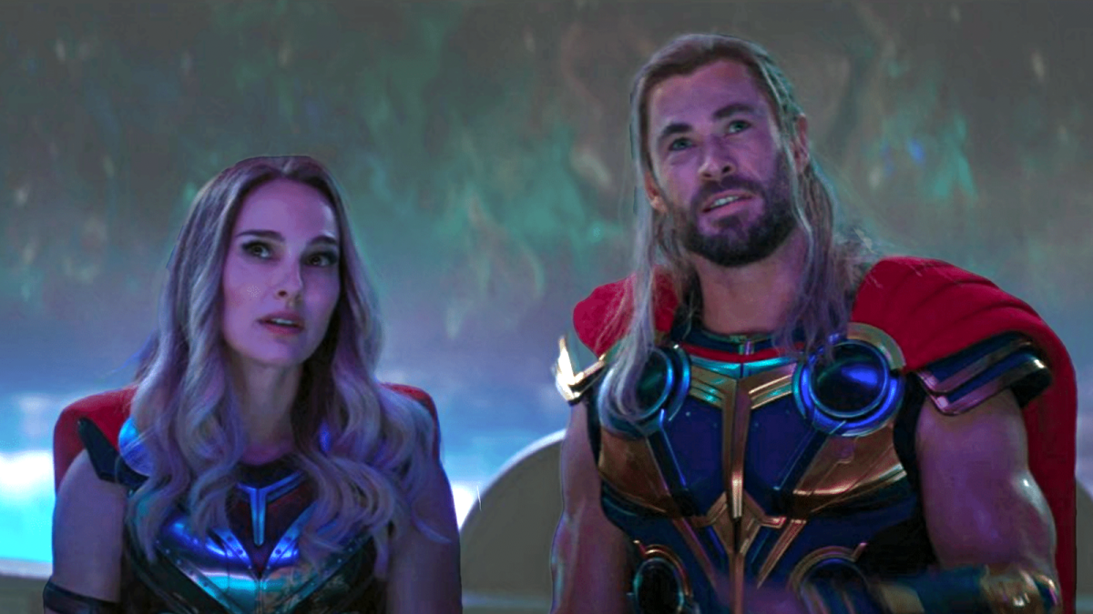 Jane Foster e Thor em Thor: Amor e Trovão