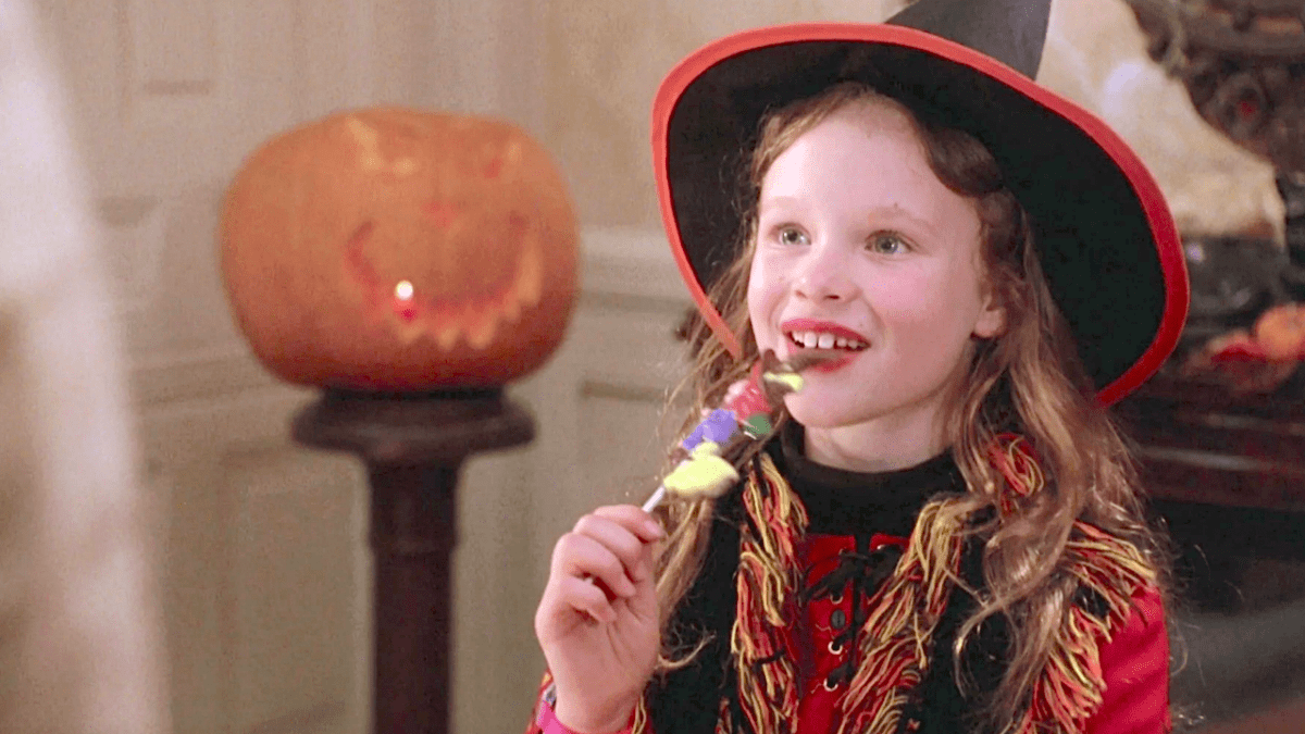 Hocus Pocus 2 Star Reveals How Thora Birch S Dani Would Have Factored