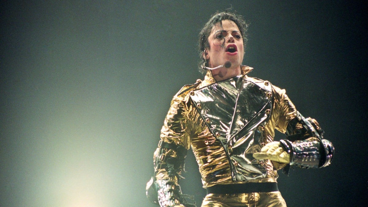 Michael Jackson performs on stage during is "HIStory" world tour concert at Ericsson Stadium November 10, 1996 in Auckland, New Zealand.