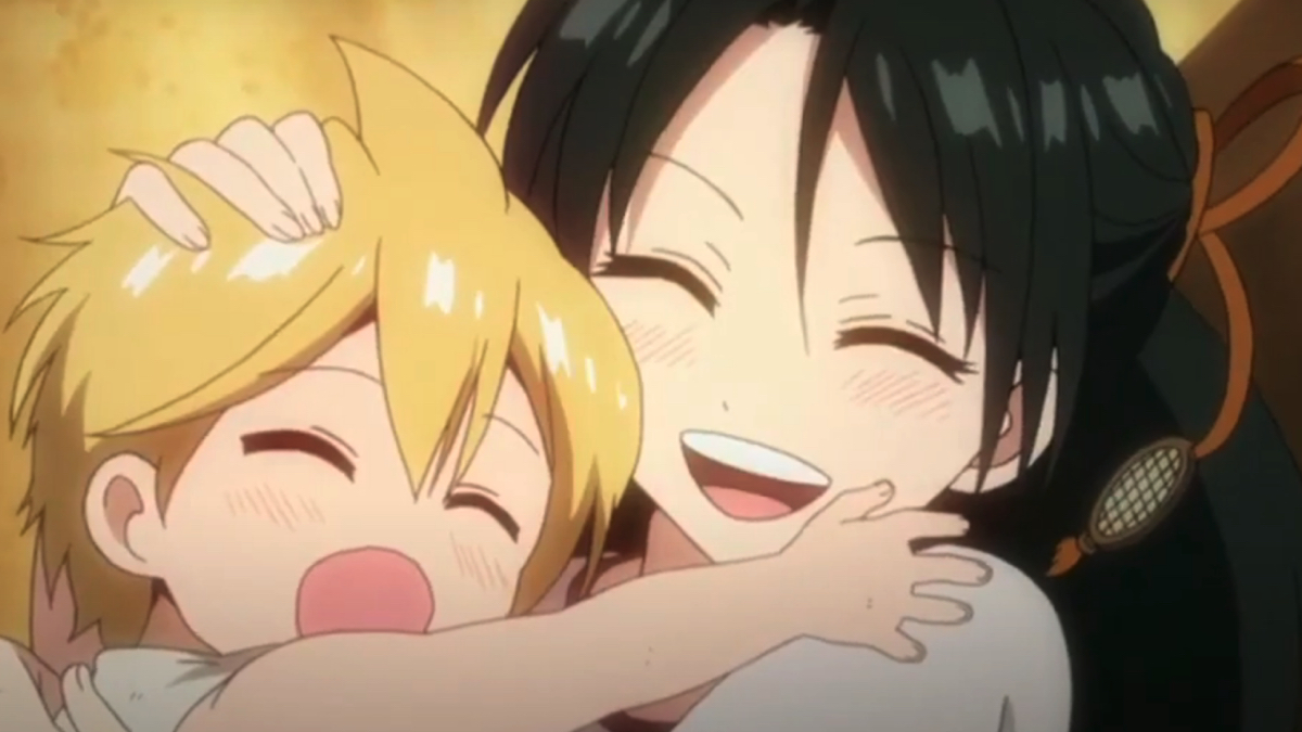 Alibaba and his mother hugging. 