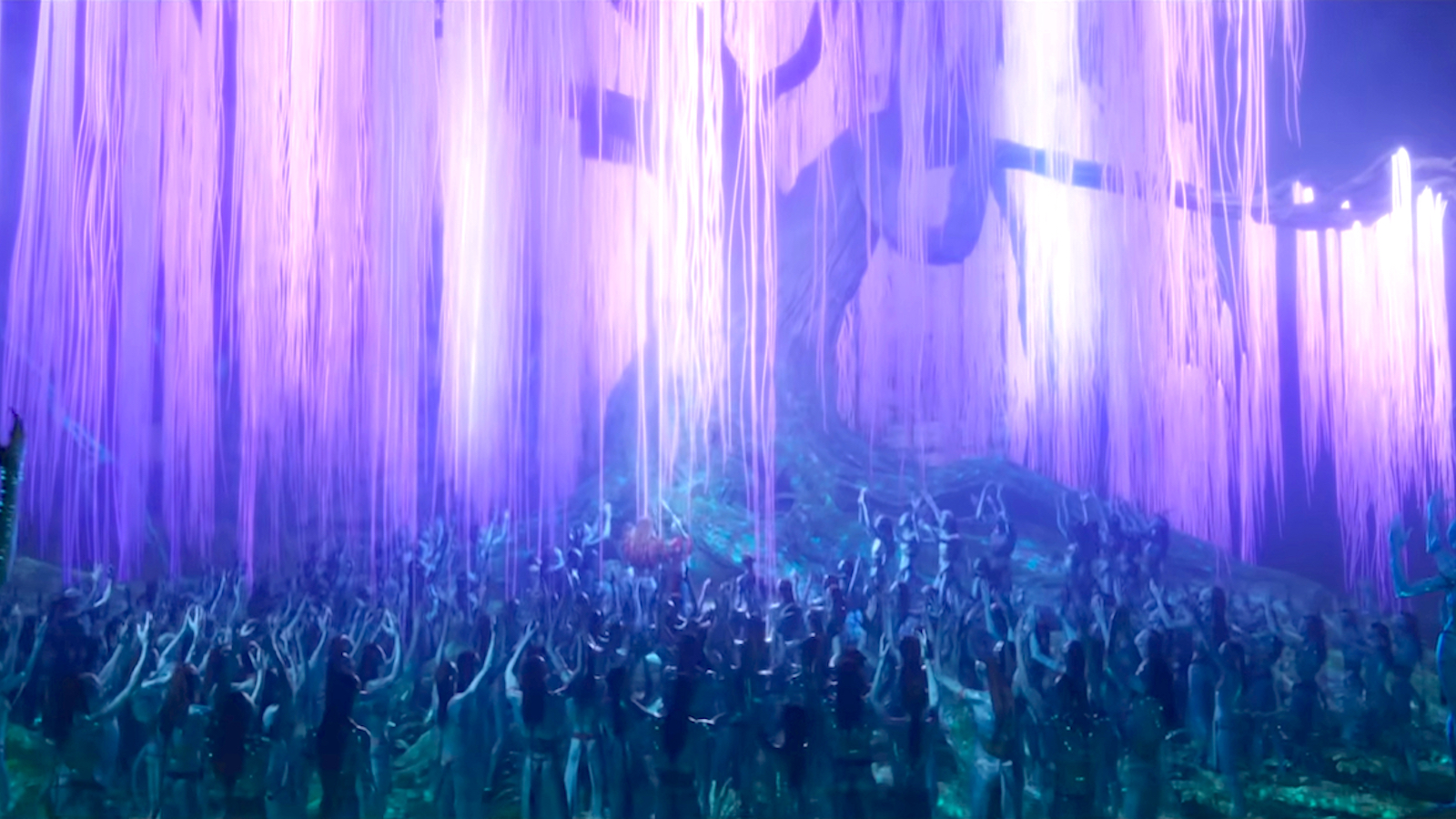 The Na’vi gathered around the Tree of Souls and connecting to Eywa