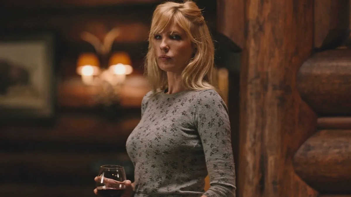 Latest ‘yellowstone News Kelly Reilly Talks That Beth Dutton Bar Brawl As Kayce Makes An 3676