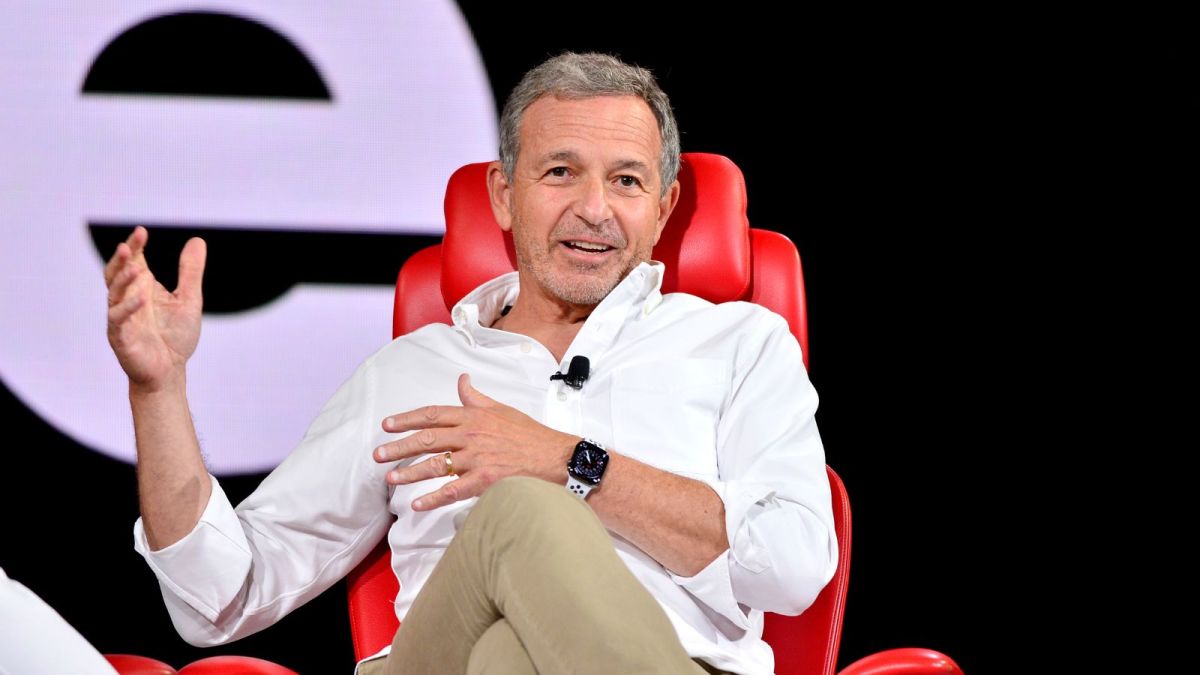 Bob Iger is headed back to Disney as Chapek steps down