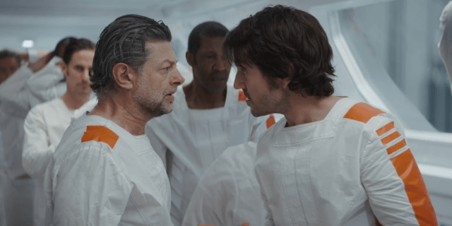 Andy Serkis e Diego Luna como Kino Loy e Cassian Andor em Andor