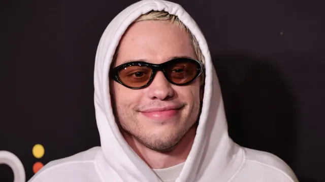 Pete Davidson's famous new girlfriend has everyone asking the same question