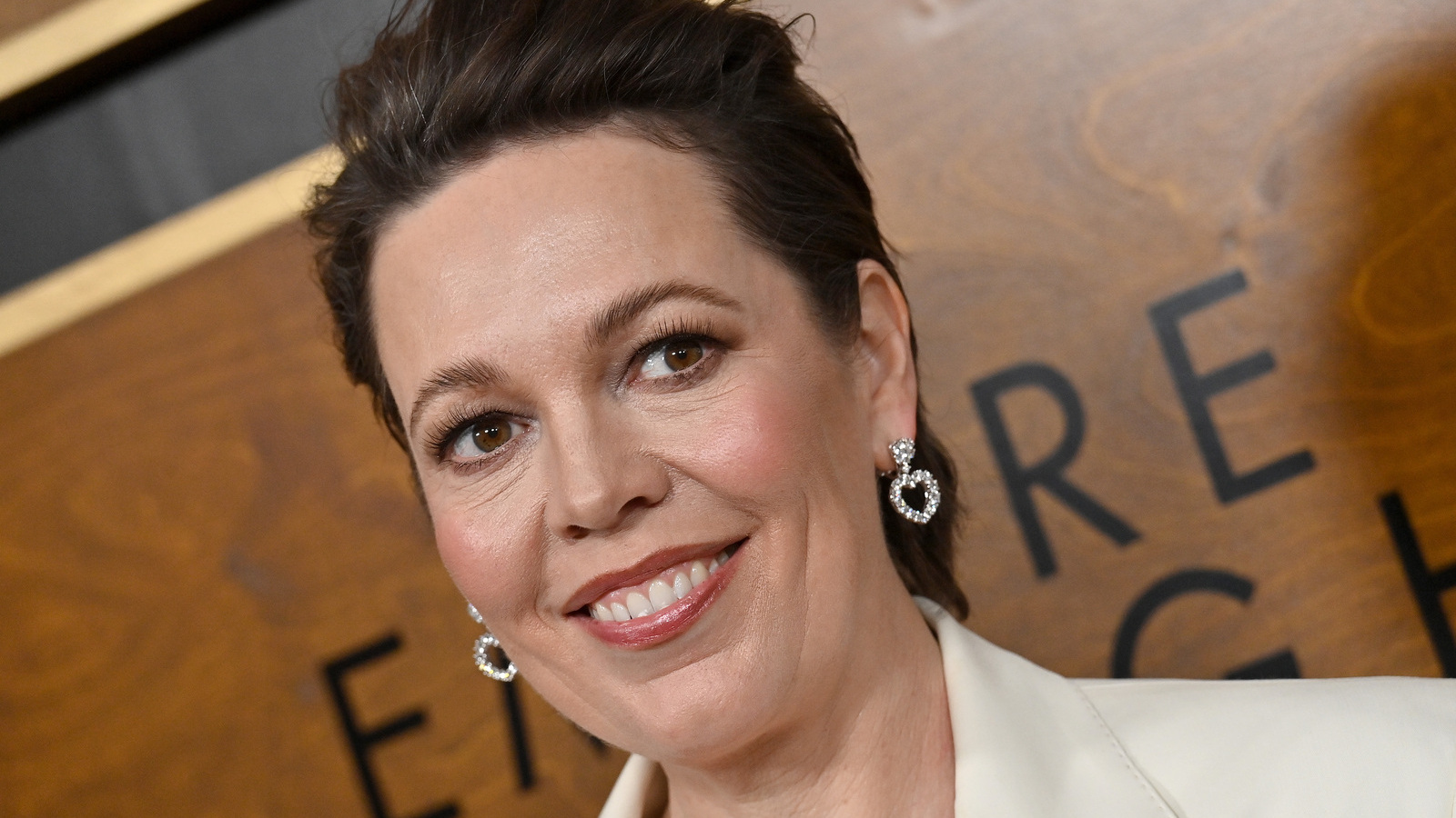 Olivia Colman attends the Los Angeles Premiere of Searchlight Pictures "Empire of Light" at Samuel Goldwyn Theater
