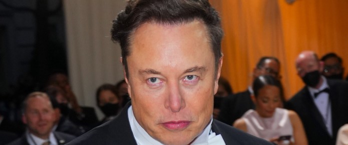 Someone finally points out an obvious flaw in Elon Musk’s pronoun argument