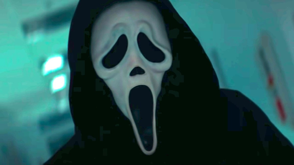 Ghostface in 'Scream' (2022)