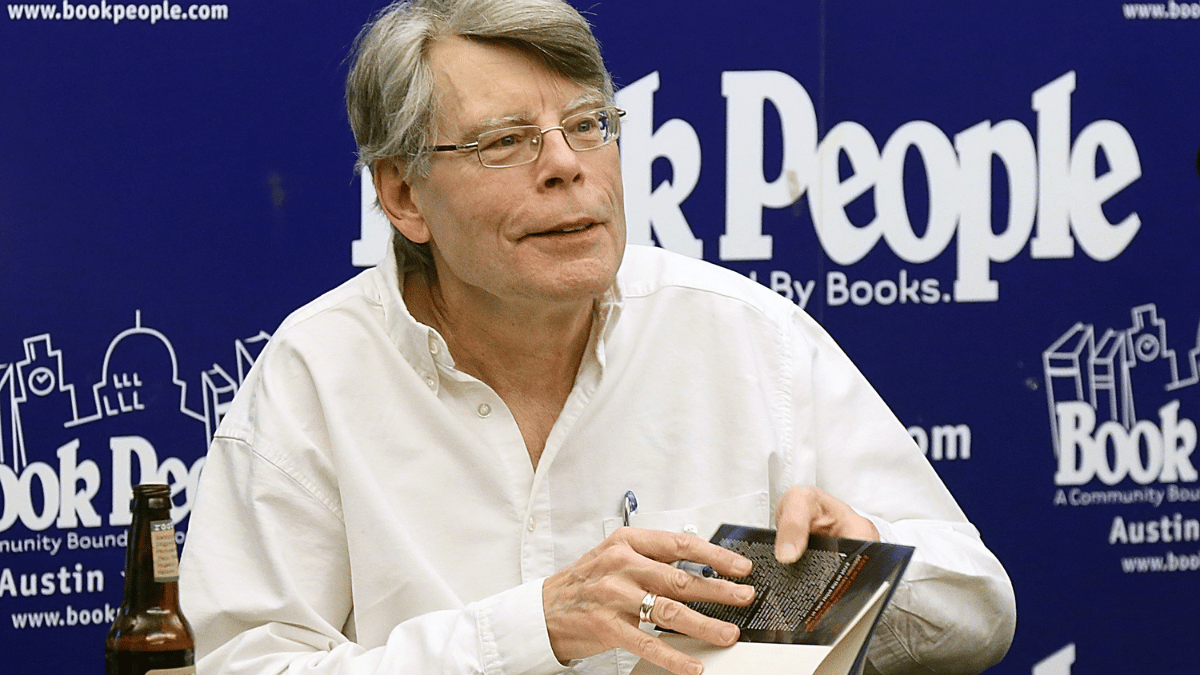 Stephen King offers take on which of his books to read first