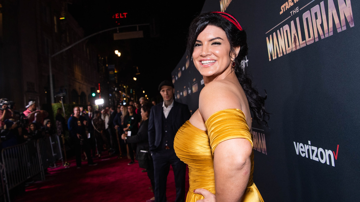 Gina Carano now asking Elon Musk for Twitter features, proving the platform is doomed
