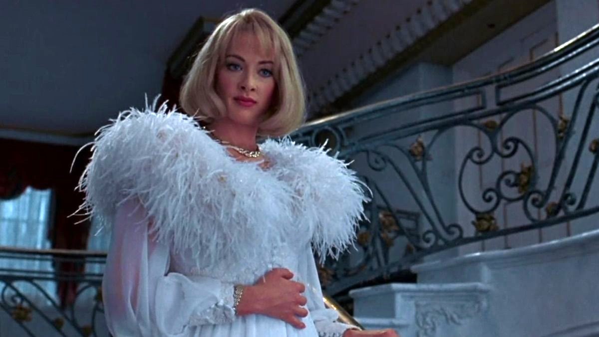 Joan Cusack in 'Addams Family Values' 