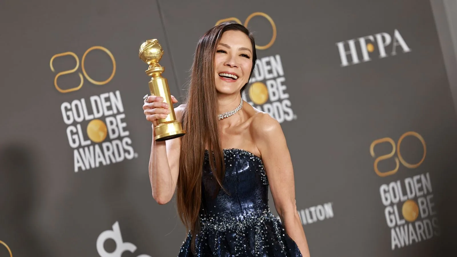 Fans are obsessed with Michelle Yeoh threatening to beat up the producers of the Golden Globes