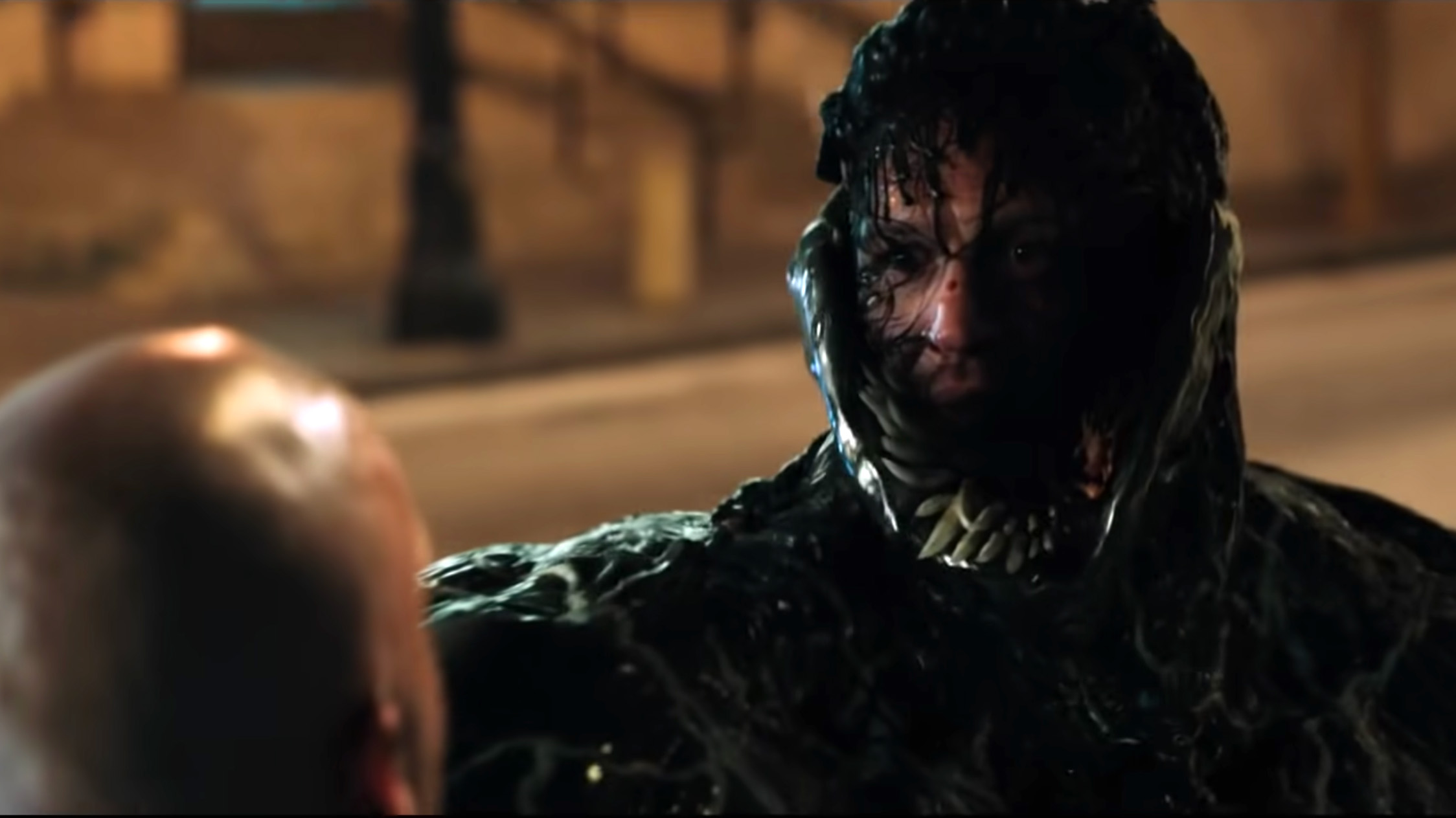 Tom Hardy transforms into Venom