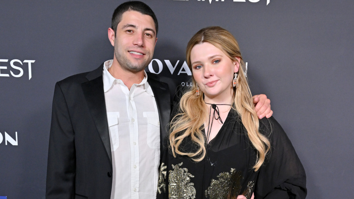 Ira Kunyansky and Abigail Breslin attend Screamfest LA World Premiere of The Avenue's "Slayers" at TCL Chinese 6 Theatres on October 14, 2022 in Hollywood, California.