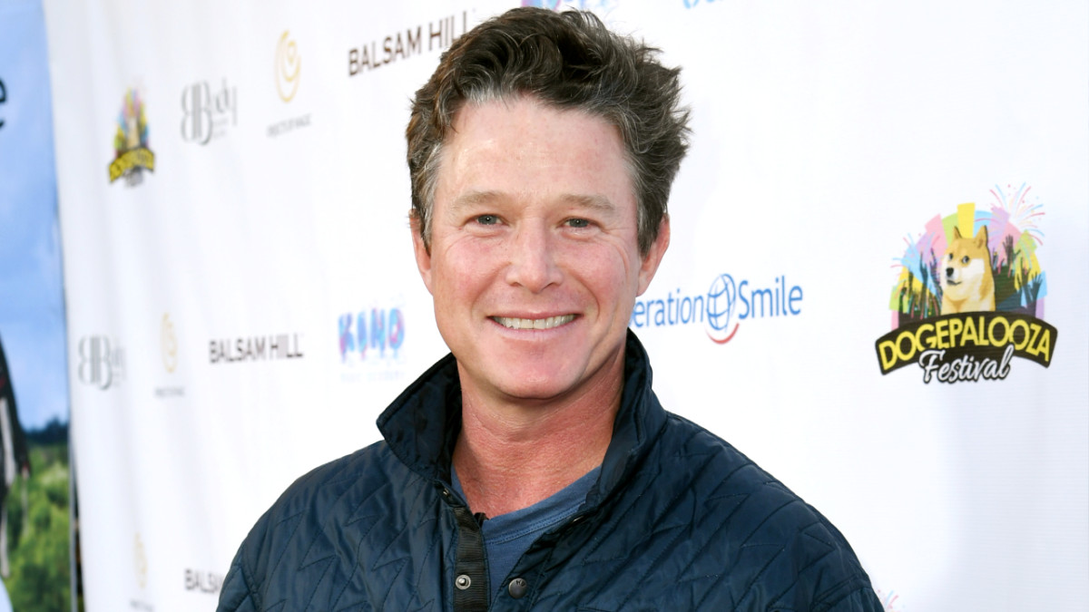 Billy Bush attends Celebration of Smiles Event hosted by Dionne Warwick on her 81st Birthday to benefit medical charity organization, Operation Smile and The Kind Music Academy on December 12, 2021 in Malibu, California.