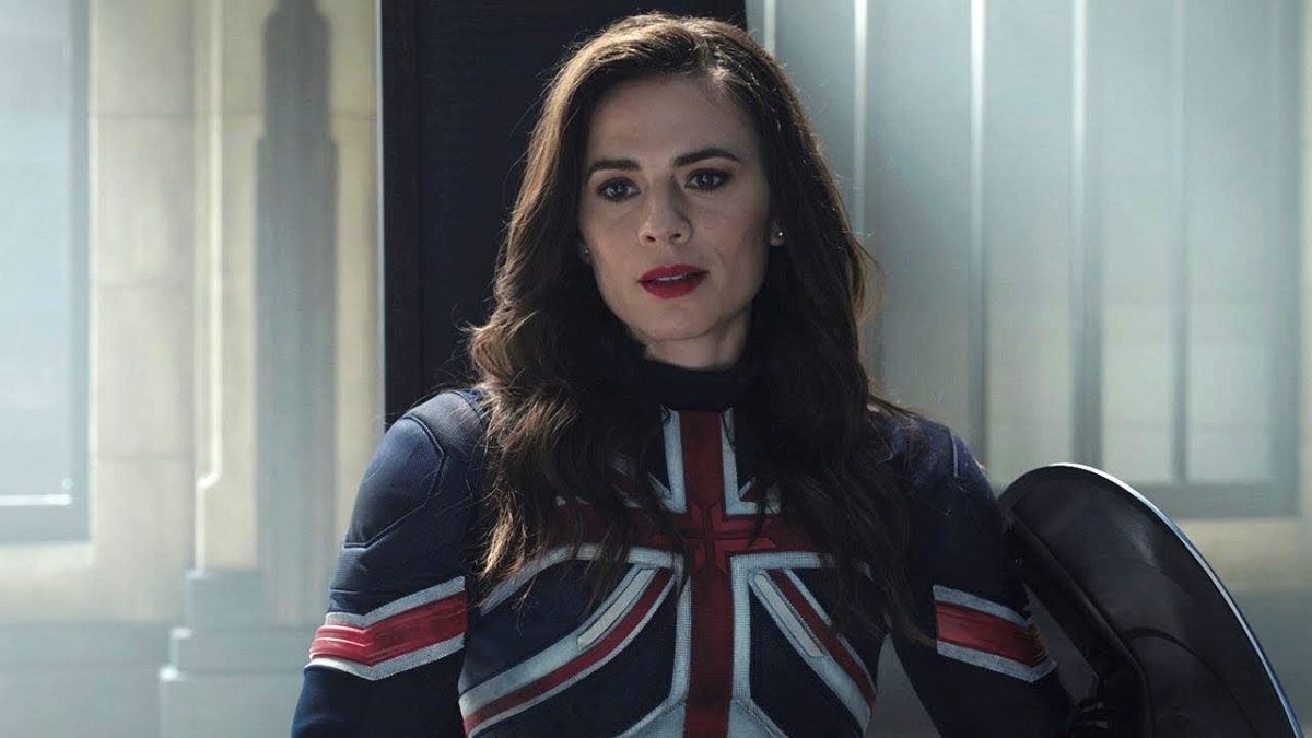 Hayley Atwell como Capitã Carter em 'Doutor Estranho no Multiverso da Loucura'