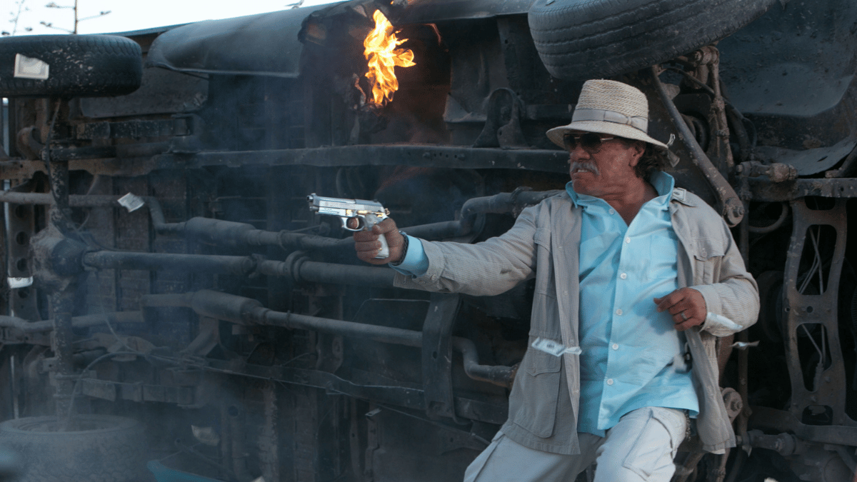 2 Guns Snags Number Two Spot in Netflix Charts
