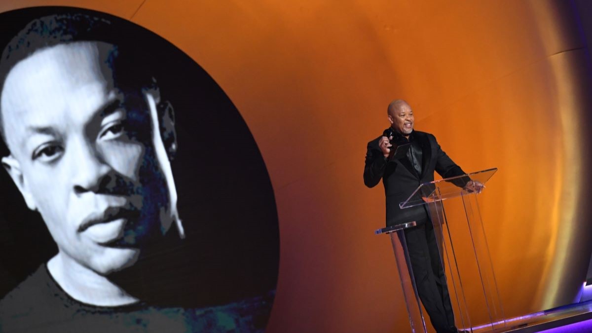Dr. Dre Wins Inaugural ‘Dr. Dre Global Impact Award’ at Grammys 2023