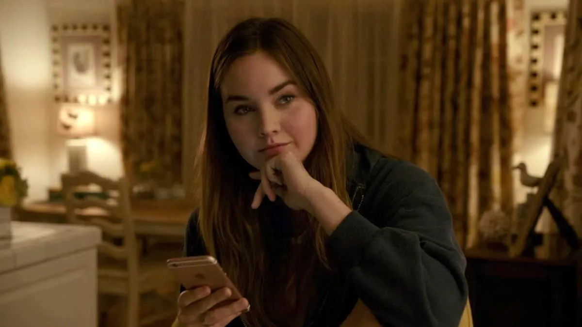 Liana Liberato in 'To the Bone'