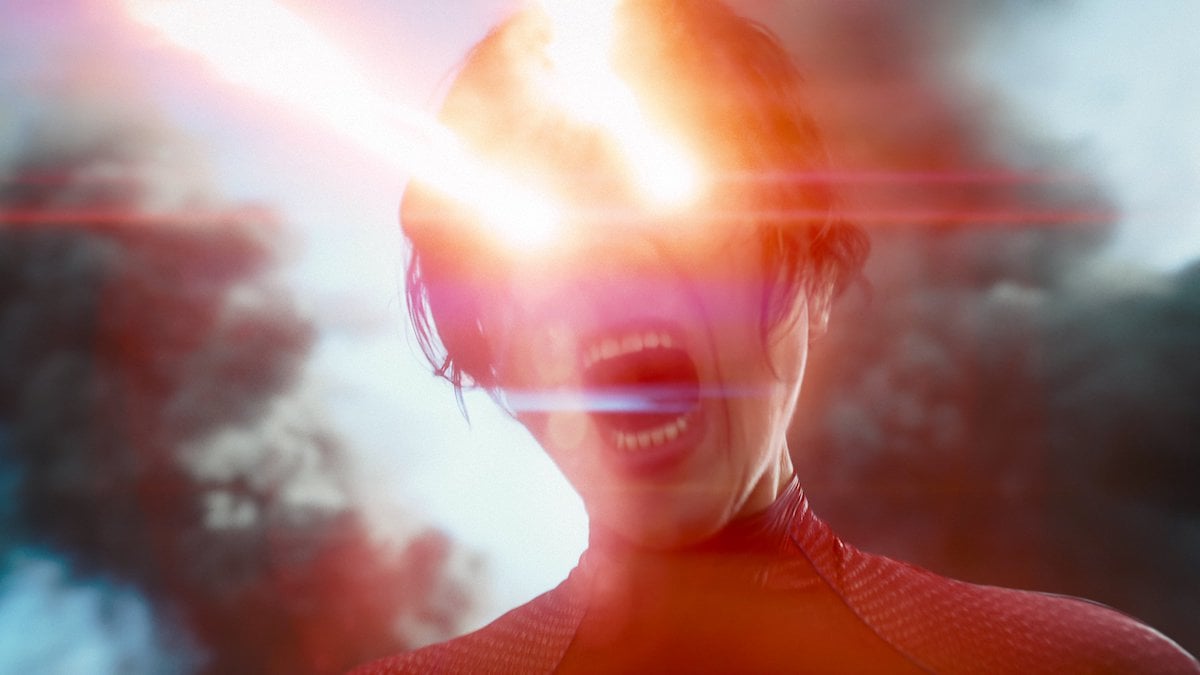 Supergirl Introduces The Solar Flare Power