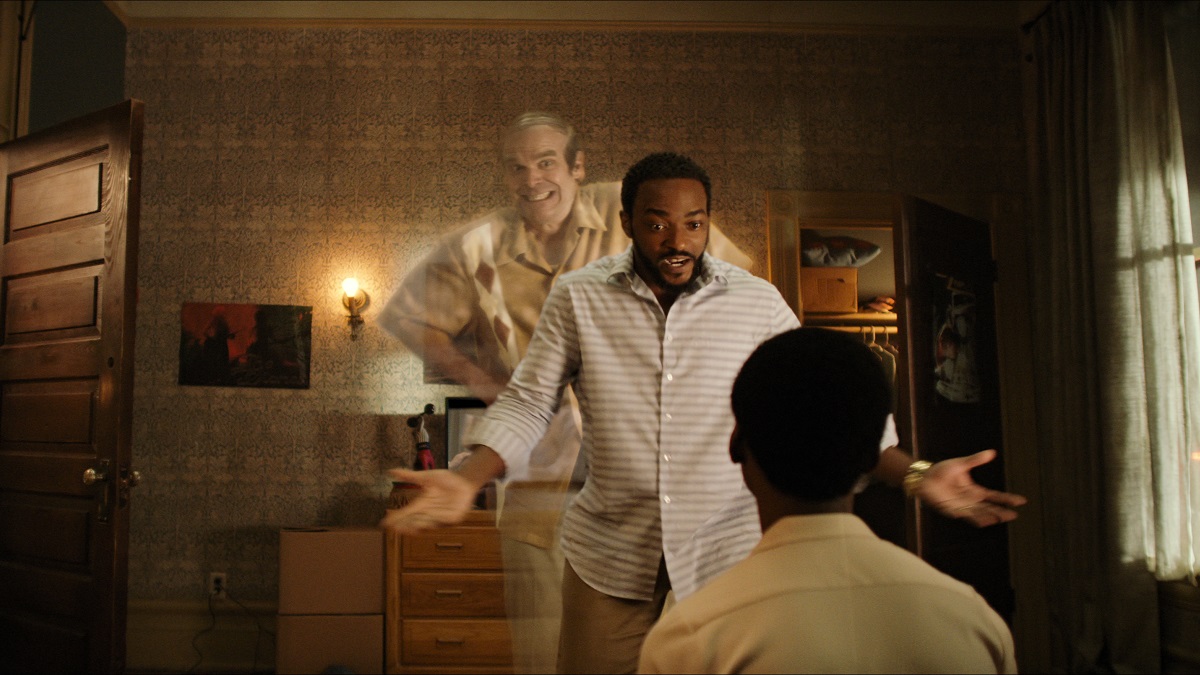 We Have A Ghost. (L to R) David Harbour as Ernest, Anthony Mackie as Frank, Jahi Winston as Kevin in We Have A Ghost.